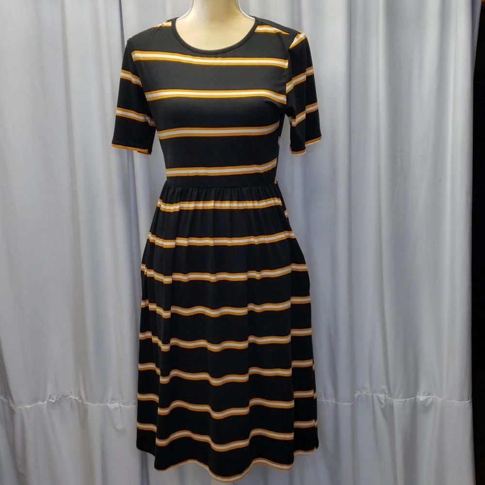 Lake flower black/gold/white strip dress